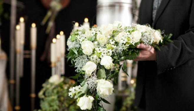 Цветы и букеты на похоронах
