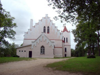 Baznīckalns un Svētā Jāņa luterāņu baznīca