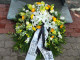 Похоронный венок с белыми и жёлтыми цветами ALORA 