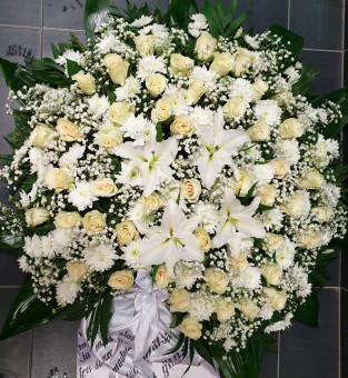 Funeral wreath No.36.