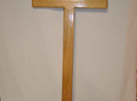 Деревянный крест 