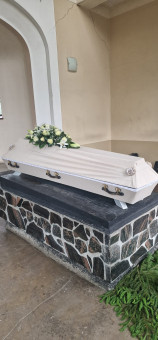 Linen coffin