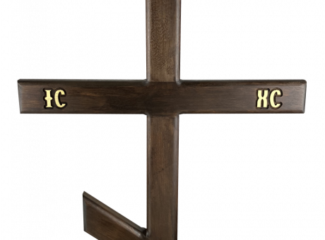 Деревянный крест с орнаментами