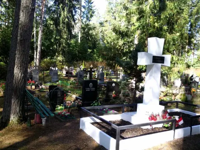 Jančisķu katoļu kapsēta 