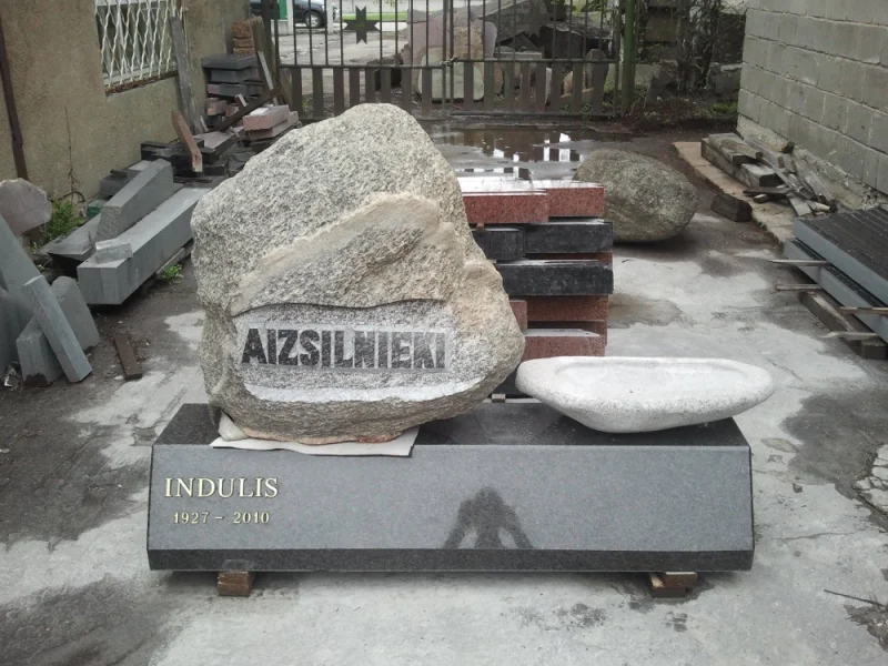 Laukakmenis