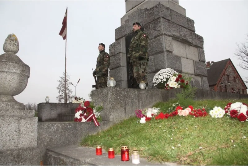 Piemineklis par Latvijas brīvību kritušajiem Gulbenes draudzes locekļiem 
