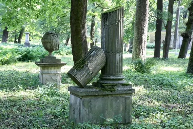 Liepas kapi 