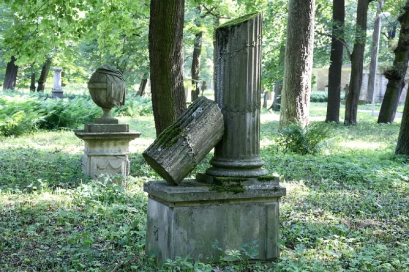 Liepas kapi 