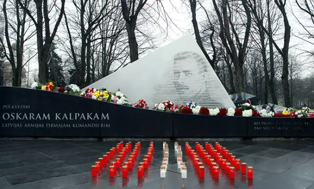 Oskara Kalpaka pieminekļa 