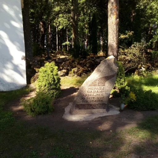 Foto Ābeļu kapi