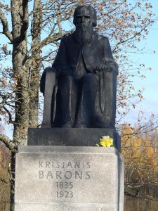 Foto Piemineklis Krišjānim Baronam
