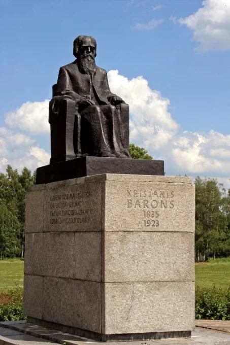Piemineklis Krišjānim Baronam