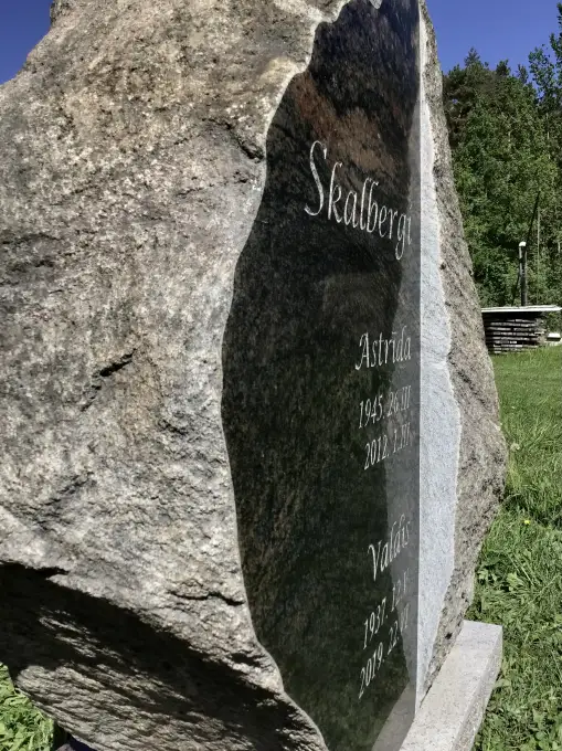 Kaligrāfisks uzraksts