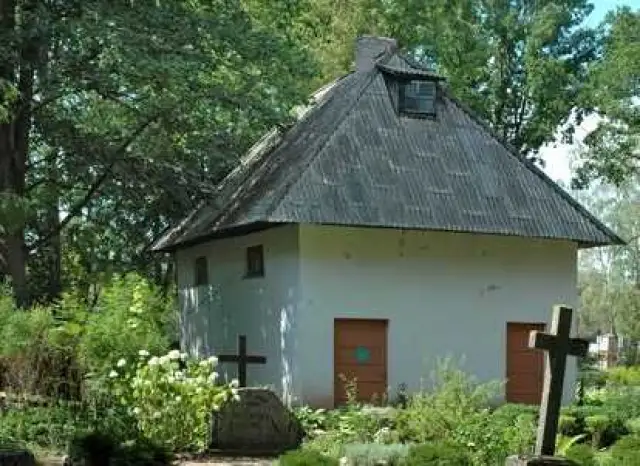 Džūkstes kapsēta 