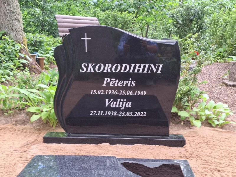 SKS Granit SIA SIA SKS GRANIT in Jelgava - Granite Gravestones and Grave Site Beautification