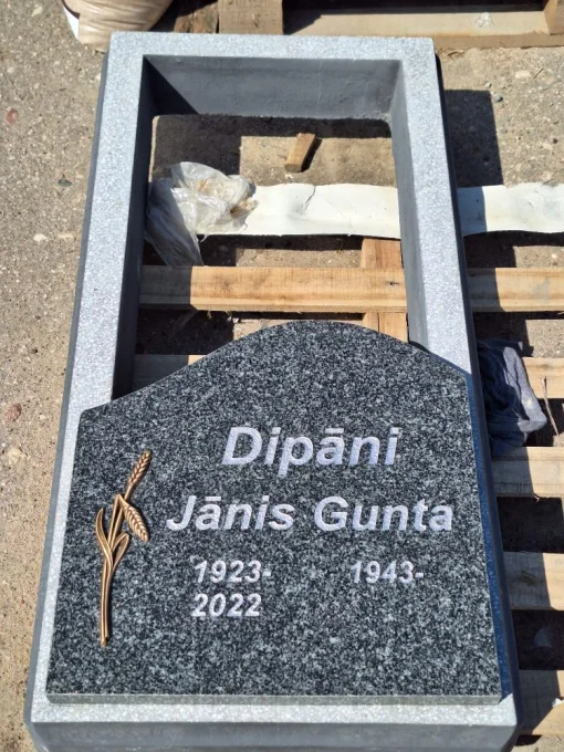 SKS Granit SIA SIA SKS GRANIT in Jelgava - Granite Gravestones and Grave Site Beautification