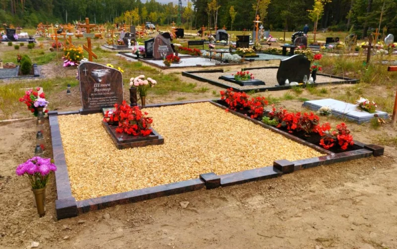 SKS Granit SIA SIA SKS GRANIT Jelgavā - granīta kapu pieminekļi un kapavietas labiekārtošana