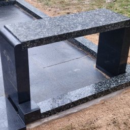 Preview image for  Granīta kapu soliņš ar noapaļotām kājām