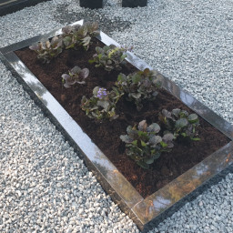 Preview image for  Eleganta granīta atvērta kapu apmale