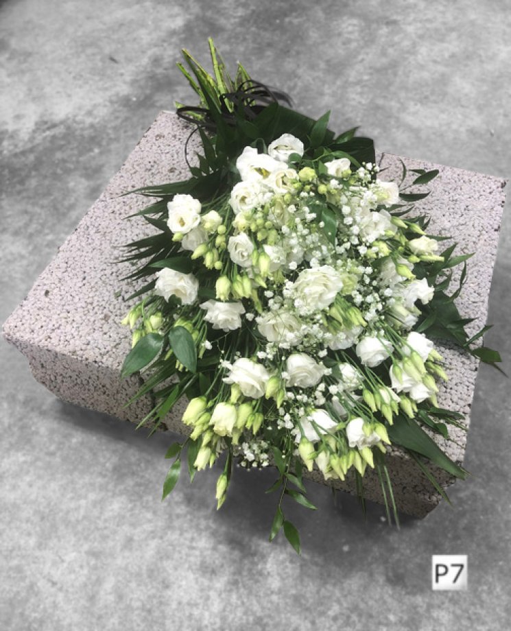 Sēru pušķis atvadu ceremonijai baltā toņos - P7