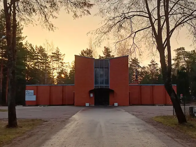 Daugavpils Komunālie kapi Daugavpils Komunālie kapi ir būtisks Daugavpils daudzveidīgās un multikulturālās vēstures liecinieks