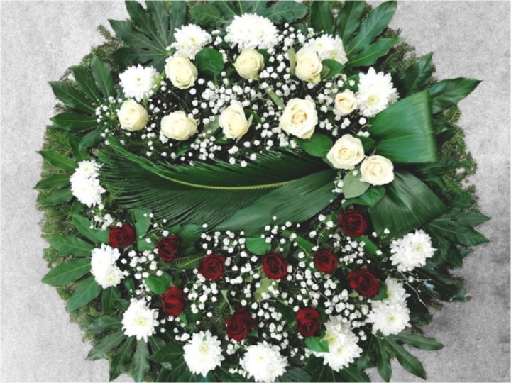 Divu krāsu ziedu kombinācija