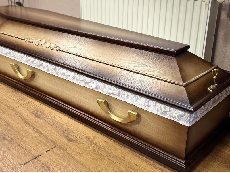 Koka zārks gaišā krāsā