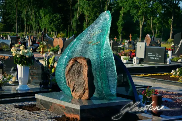 Glasstone Soul and Light: Exclusive Glasstone Memorials