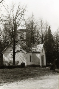 Straupes vecie kapi Logo