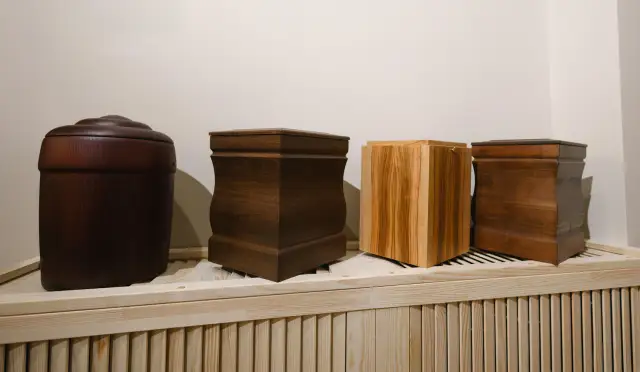 Apbedīšanas birojs Angel AB —  Emmas ielā 14. Rīgā Apbedīšanas pakalpojumi Rīga — "Angel AB" Emmas iela 14 birojs