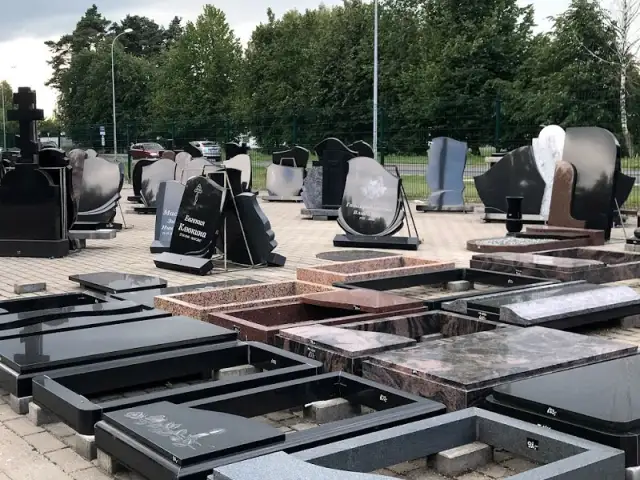 			Pasūtīt kapu pieminekli
	